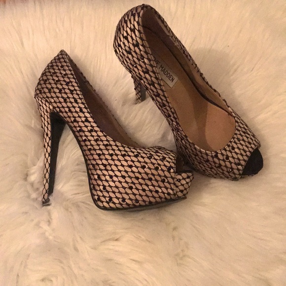 Steven madden peep toe shoes - Picture 3 of 3